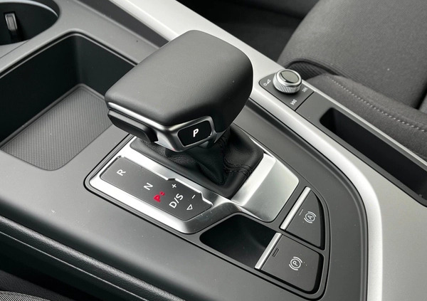 Audi A4 cena 171318 przebieg: 8, rok produkcji 2024 z Wołów małe 254